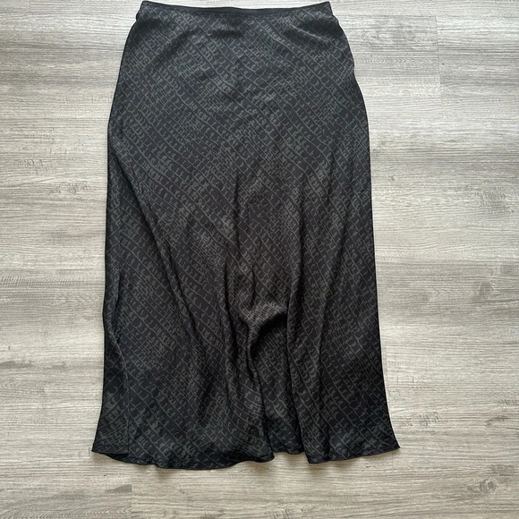 Zara sleep skirt Sz M soft comfy work offi corporate girl - Picture 2 of 4